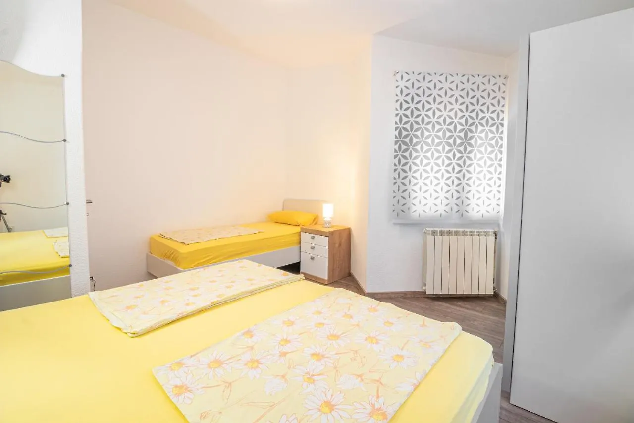 Ana 2 Apartment Baska  0*, Baska (Krk)